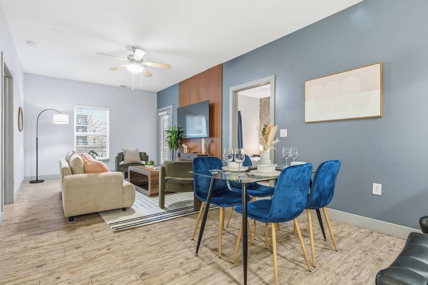 Spacious Modern 2br 2bath | Free Parking | Near City Center - Indianapolis, IN