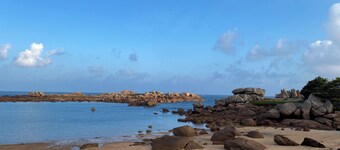 Pink Granite Coast: Apartment 200m from the sea 