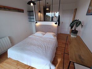 Room - Vrbo Property (Pleumeur-Bodou)