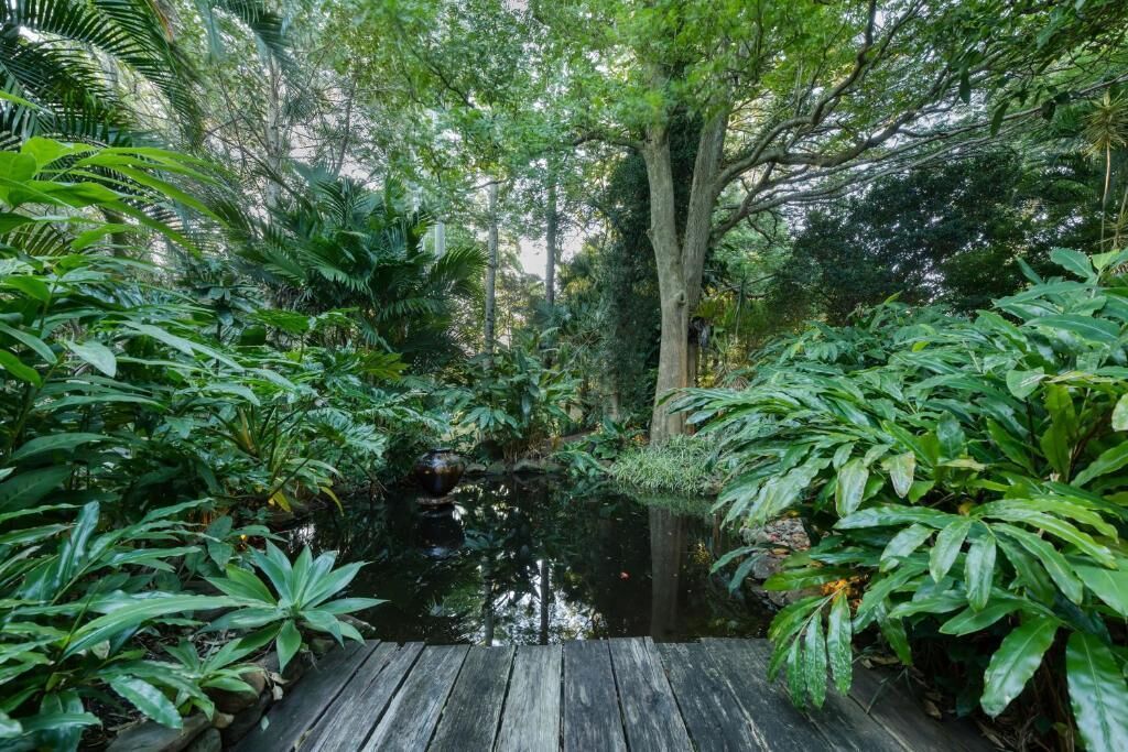 Luxury Villa, Balcony, Mountain View | Property grounds