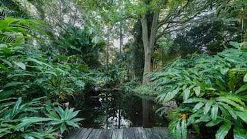 Luxury Villa, Balcony, Mountain View | Property grounds