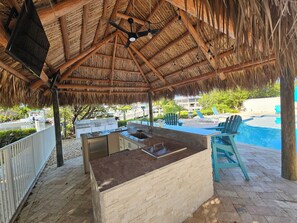 Terrace/patio - Golfside Tropical Retreat With Heated / Cooled Pool (Marathon)