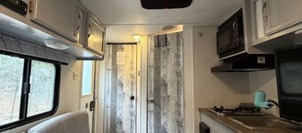 StayNow @ The Mini Escape between New Braunfels & Canyon Lake