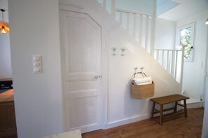 Interior - Renovated vacation home, 100m from the beach (Carnac)