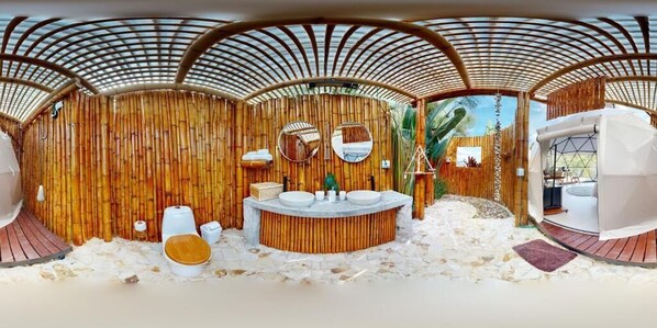 Luxury Room, Balcony, Lake View | Spa - Bliss Sanctuary Vista Glamping and Club (Guatape)