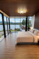 Standard Room | Premium bedding, WiFi (free), bed sheets
