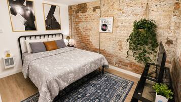 1 bedroom, iron/ironing board, WiFi, bed sheets