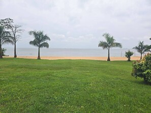 Beach - Private Beach House On Bussi Island Entebbe (Kinwante)