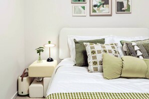Desk, iron/ironing board, travel crib, WiFi