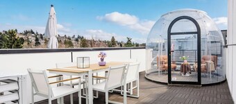 New Fremont Designer 3BR TH w/ Rooftop View & King