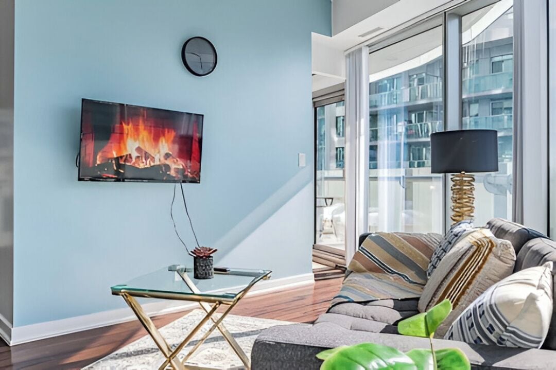 Signature Condo | Living area