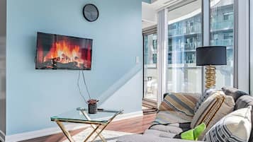 Signature Condo | Living area