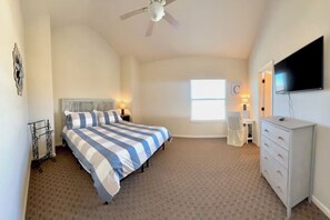 3 bedrooms, iron/ironing board, WiFi, bed sheets - 1271 Near The Guadalupe River (New Braunfels)