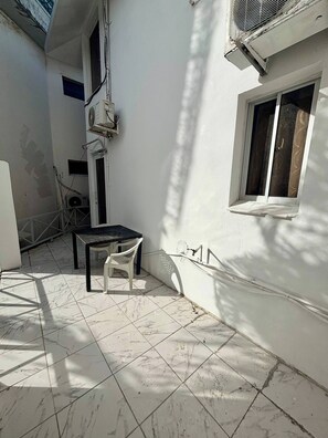 Condo, 2 Bedrooms, Smoking, Balcony | Outdoor dining - Condo Moderne en Plein Coeur de Sosua 2 Lits, 212 (Sosúa)