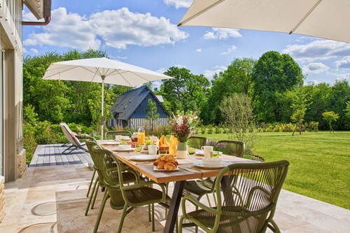 Maison Morny - Maison Normande de prestige dans une magnifique propriété
