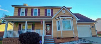 Spacious and modern 4-bedroom house with central AC