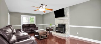 Spacious and modern 4-bedroom house with central AC