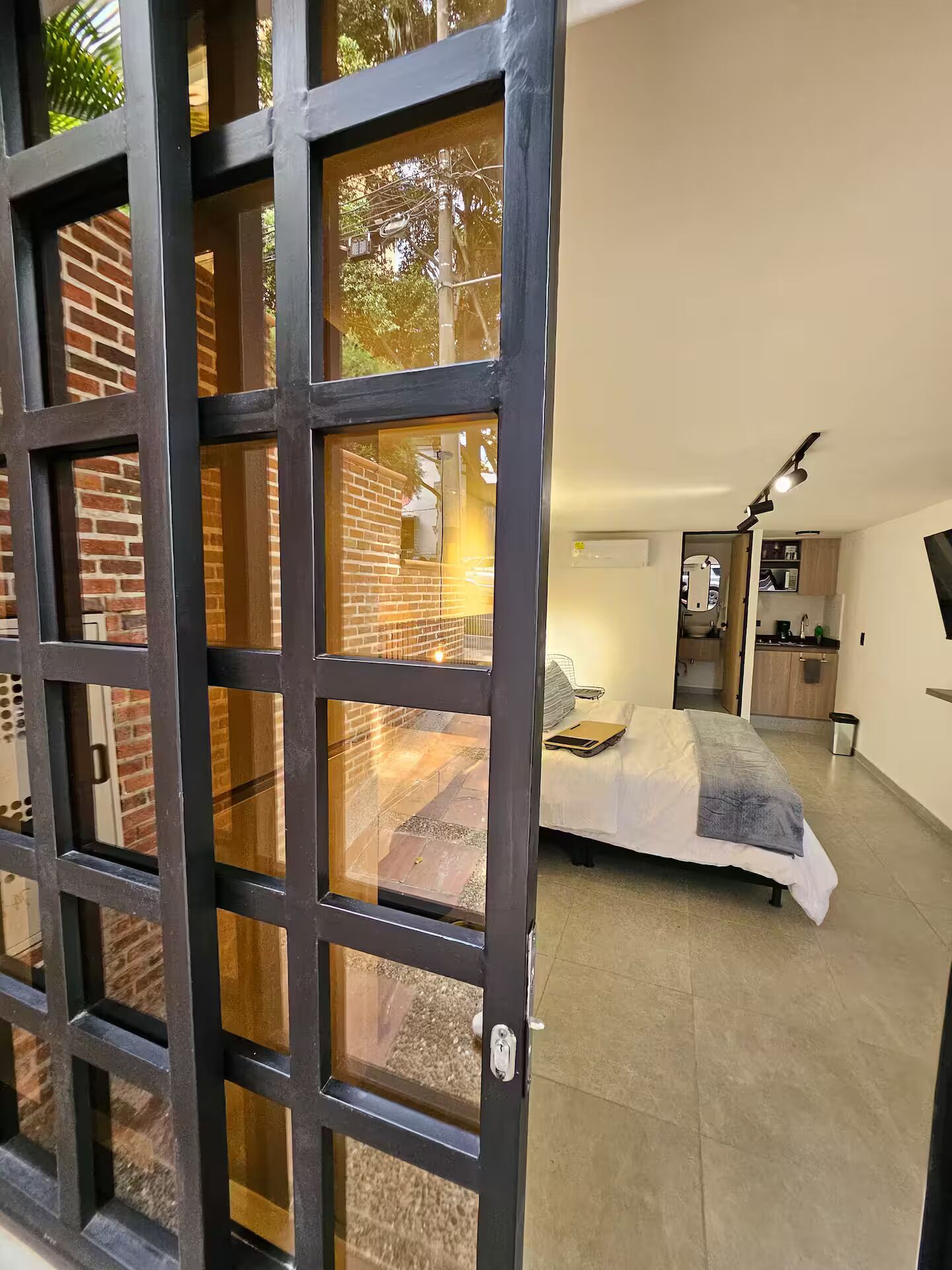 Naranjo Cozy Loft W/ac In Laureles - Medellín, Colombia
