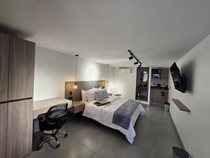 1 habitación, tabla de planchar con plancha, wifi y ropa de cama 