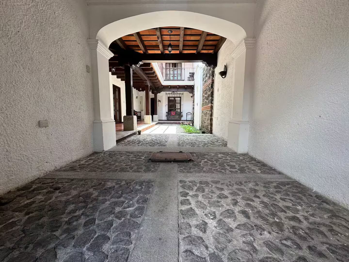 تفاصيل الفندق من الخارج