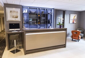 Lobby - Kyriad Saint Quentin (Saint-Quentin)