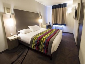 Room - Kyriad Saint Quentin (Saint-Quentin)