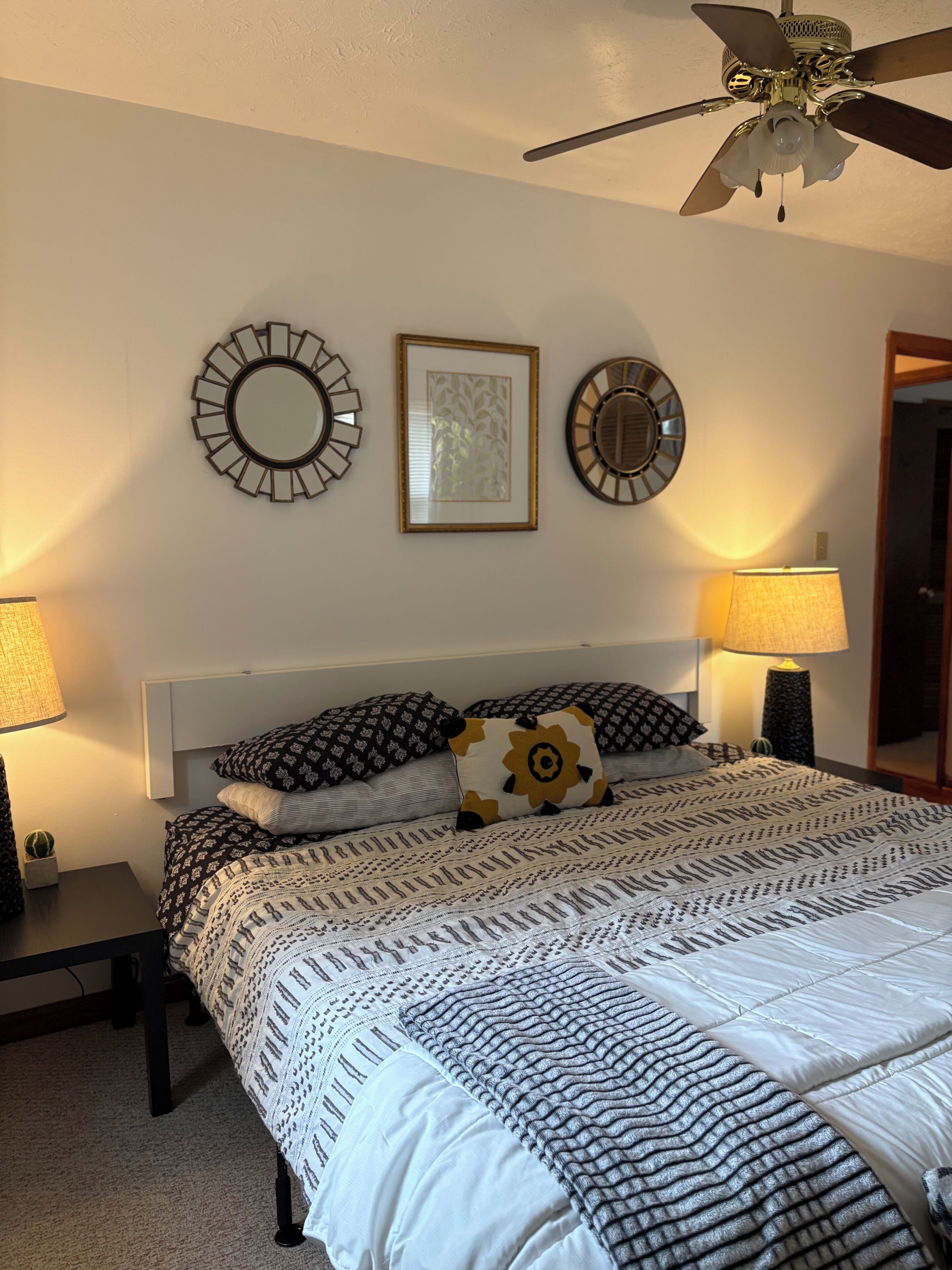 3 bedrooms, bed sheets