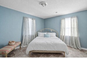 Room - Hank And Margie's Place, TOO (Fairfax)