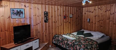 1 makuuhuone, silitysrauta/-lauta, ilmainen Wi-Fi, vuodevaatteet