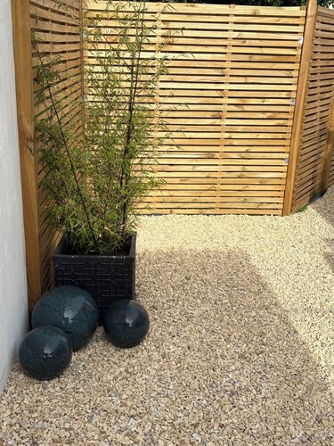 Cosy Den for two, outdoor space, quiet village location, 10 mins drive to beach.