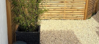 Cosy Den for two, outdoor space, quiet village location, 10 mins drive to beach.