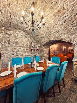 Dining - HOTEL REGAL 1880 - Boutique Hotel Sinaia (Sinaia)