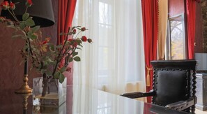 Executive Double Room | Premium bedding, Select Comfort beds, individually decorated - HOTEL REGAL 1880 - Boutique Hotel Sinaia (Sinaia)