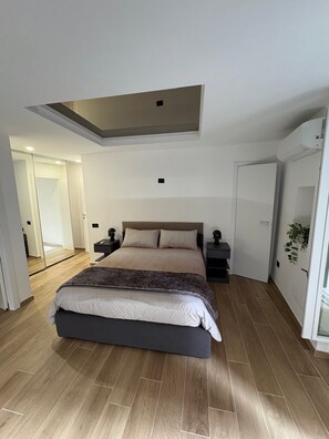 1 chambre, fer et planche à repasser, Wi-Fi gratuit, draps fournis