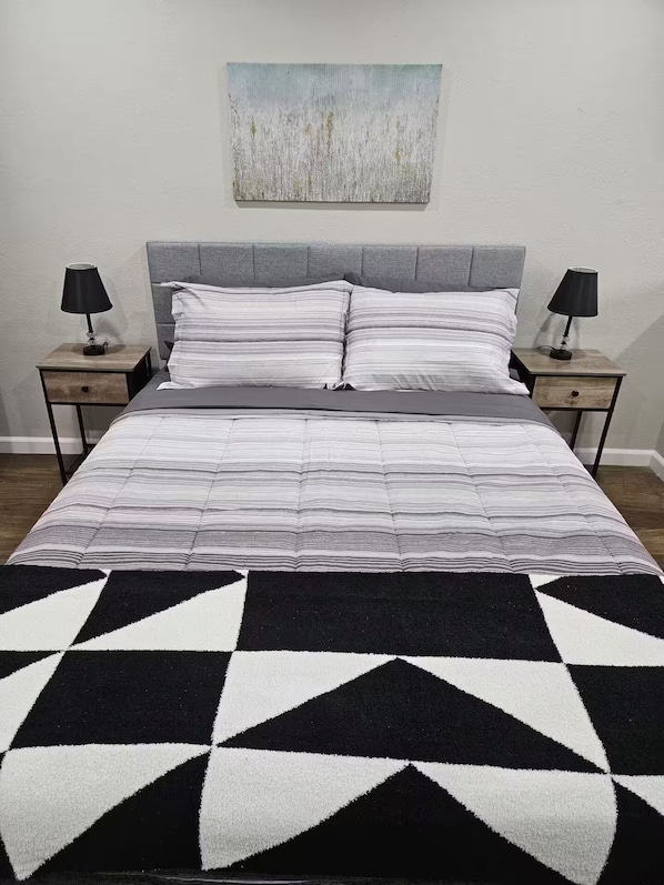 1 chambre, coffres-forts dans les chambres, fer et planche à repasser