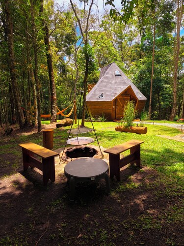 Diamond Cabin in the Forest in Gonçalves-MG | Hot Tub | Air Conditioning | Fireplace | Fire Pit