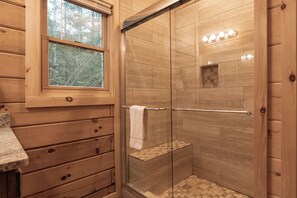 Hair dryer - 4/4 Pet Friendly, Free Tickets to Dollywood, Pool Table, Resort Pool, Hot Tub (Gatlinburg)