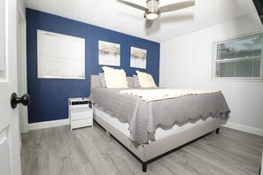 3 bedrooms, iron/ironing board, WiFi, bed sheets