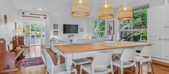 Three Pelicans by the Creek Pottsville- Huge Home