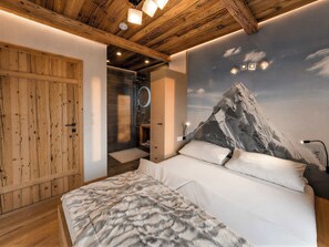 1 slaapkamer, een strijkplank/strijkijzer, wifi, beddengoed