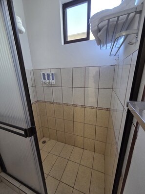 Towels, soap, toilet paper - Very safe and centrally located apartment, close to the Peq. La Paz World Park (San José)