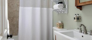 Bathroom - Barkwells Asheville Diva Cabin: Dog-Centric Resort, Hot Tub, Pond, Fenced-in-Yard (Mills River)
