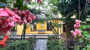 Enceinte de lâhĂ©bergement