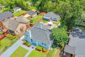 Exterior - Private 1BR guest house near Downtown & Airport. Private entrance, WiFi, patio, peaceful stay. (Jacksonville)