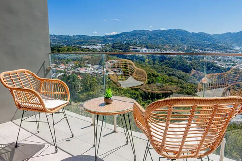 Apartamento + vista panorámica a las montañas en zona 13 ciudad de Guatemala