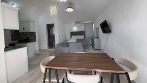 Lägenhet - 1 sovrum - uteplats | Restauranger