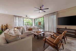 TV, offices - Artila Tulum Jungle Living w/ Private Jacuzzi (Tulum)
