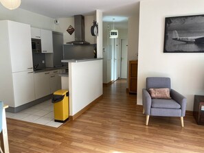 Interior - 100m from the beach, apartment for 4 people (ST CAST LE GUILDO)