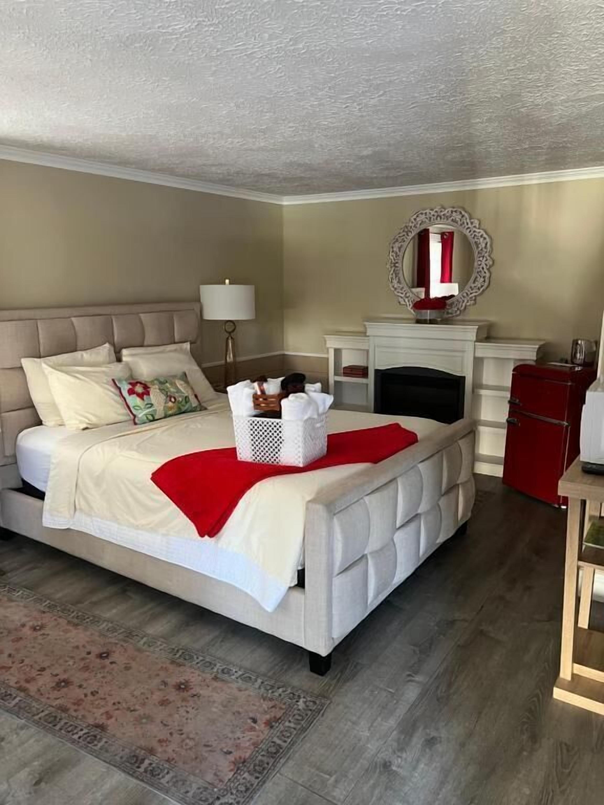 Rom, terrasse, fjellutsikt