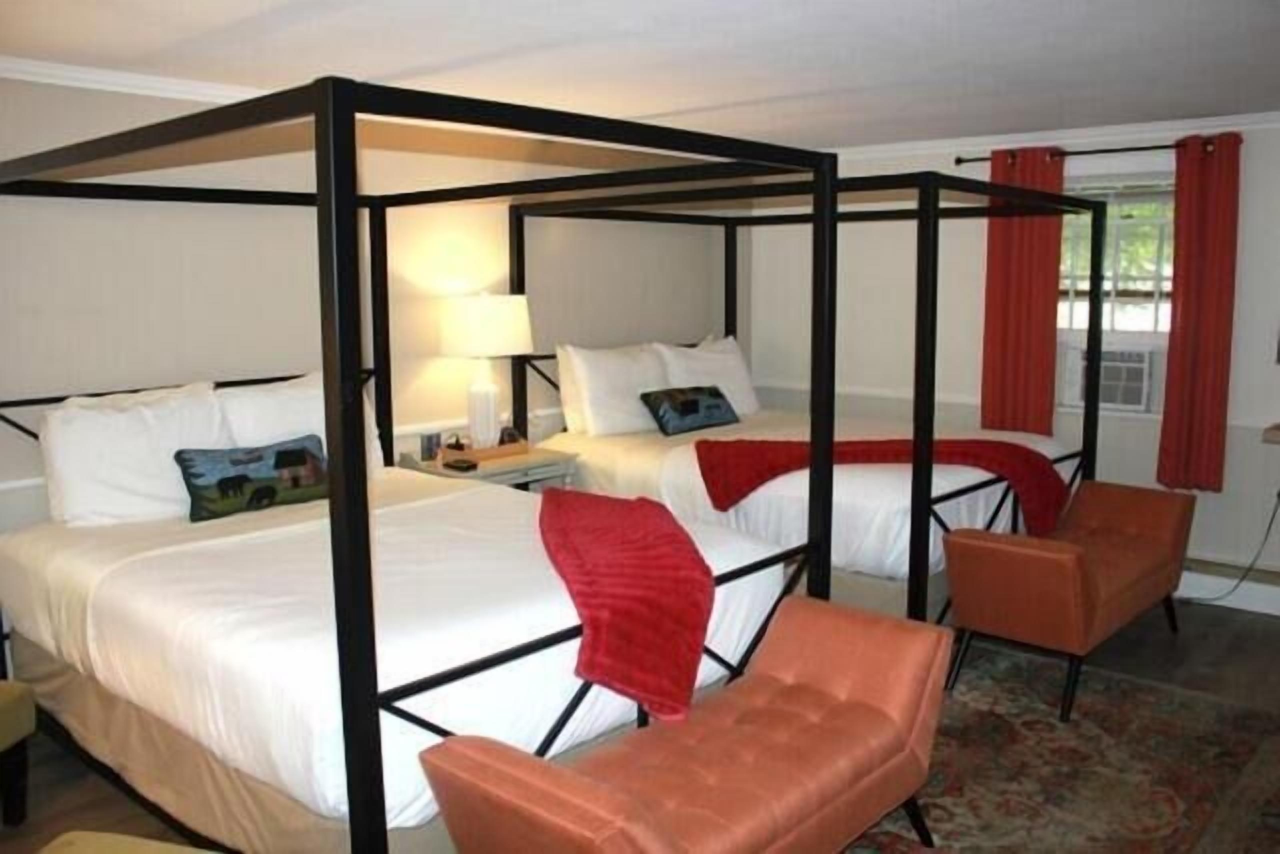 Enkeltrom, terrasse, fjellutsikt